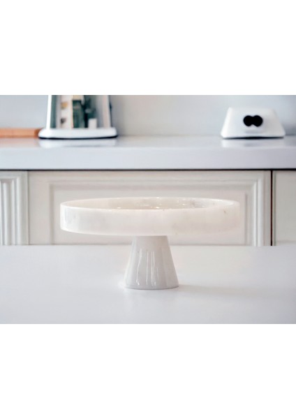 Gaudia Mermer 22CM Kek & Pasta & Kurabiye Sunumluğu - Ayaklı Kek Standı - Ayaklı Sunumluk - Ayaklı Tepsi - Beyaz Gri Damarlı Mermer Sunumluk