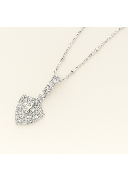 Kadın Çelik Kalkan Model Zirkon Taşlı Kolye – Gümüş Renk, Parıltılı Tasarım modelleri