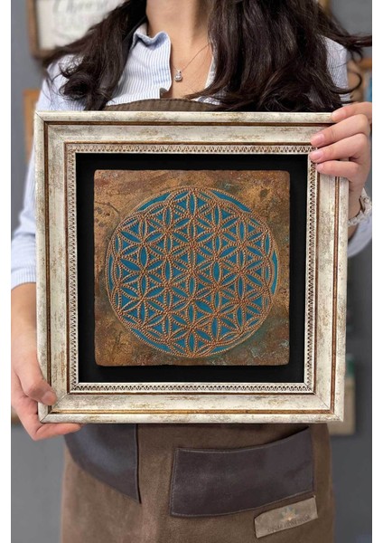 Renkli Taş Çerçeveli Tablo 30X30 cm Lotus ve Sri Yantra Dekorasyonu