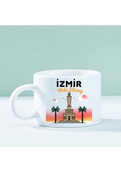 Kişiye Özel Izmir Tasarımlı Motto Kahve Fincanı – Şehir Aşıklarına Özel Şık Tasarım