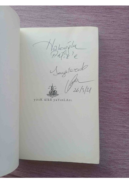 Antika Dunyasında Yolculuk Imzali. Emine Nilgun Yurtsever 2019 Yili 1,basim 219 Sayfa Çok Iyi Durumda Imzali modelleri