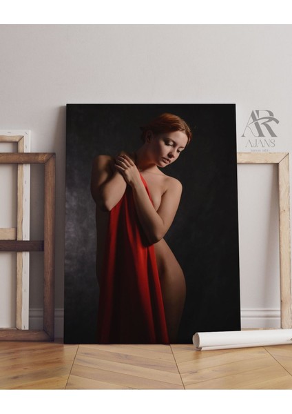 Kırmızı Çarşaflı Kadın Kanvas Tablo, Renkli ve Özel Tasarım Bahçe Dekoru
