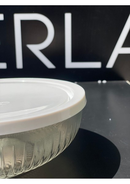 Beyaz Kapaklı Cam Kase 20 Cm, Saklama Kabı, Şık ve Kullanışlı Tasarım fırsatları