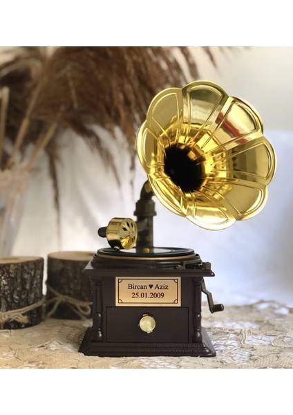 Sevgiliye Hediye Isim Yazılı Nostaljik Müzik Kutusu Gramofon modelleri