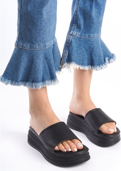 Lıana Düz Topuklu Kalın ve Ortopedik Taban Kadın Terlik St Siyah indirimleri