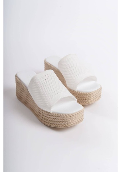 Elına Dolgu Topuklu Ortopedik Taban Hasır Görünümlü Triko Kadın Terlik Kt Beyaz