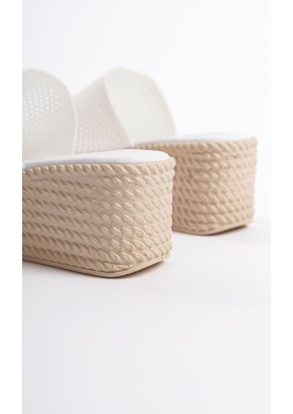 Elına Dolgu Topuklu Ortopedik Taban Hasır Görünümlü Triko Kadın Terlik Kt Beyaz fiyatları