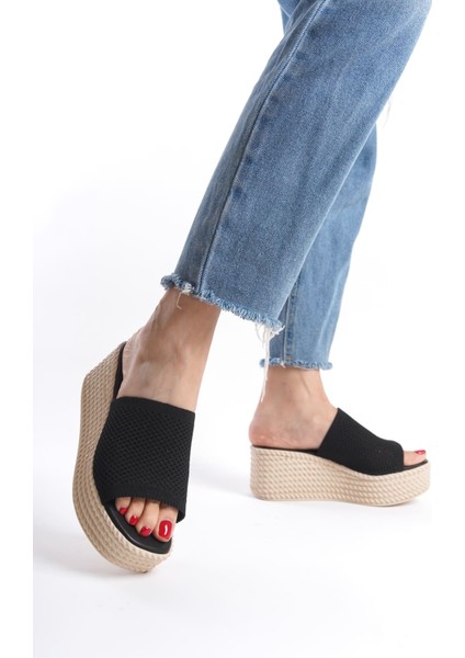 Elına Dolgu Topuklu Ortopedik Taban Hasır Görünümlü Triko Kadın Terlik Kt Siyah indirimleri