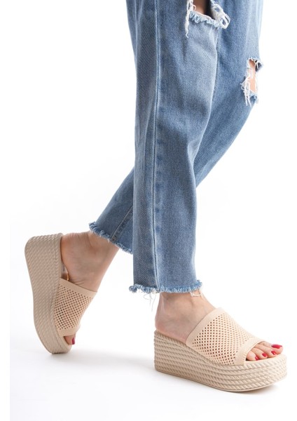 Elına Dolgu Topuklu Ortopedik Taban Hasır Görünümlü Triko Kadın Terlik Kt Krem fırsatları