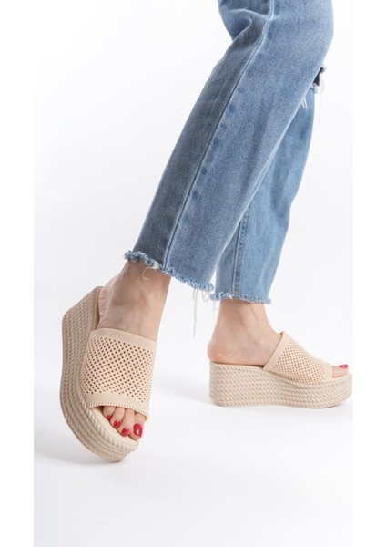 Elına Dolgu Topuklu Ortopedik Taban Hasır Görünümlü Triko Kadın Terlik Kt Krem indirimleri