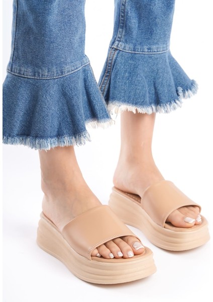 Lıana Düz Topuklu Kalın ve Ortopedik Taban Kadın Terlik Tt Ten indirimleri