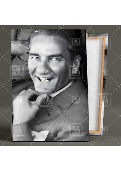 Gülümseyen Ulu Önder Dikey Kanvas Tablo, Renkli ve Şık Dekorasyon Parçası fiyatları