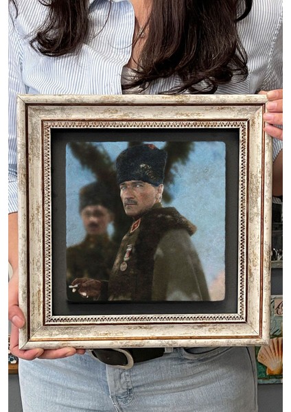 Renkli Taşlı Çerçeveli Duvar Tablosu 30X30 Cm, Atatürk Temalı Dekorasyon fırsatları