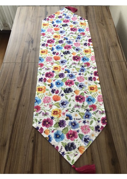 Renkli Menekşeler Desenli Runner fiyatları
