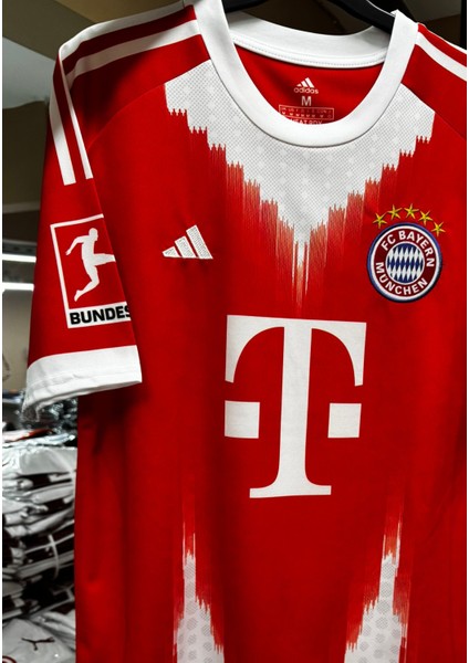 Bayern Münih 2025-26 Isimsiz Iç Saha Forması fırsatları