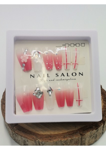 Renkli Lüks Yapay Tırnak