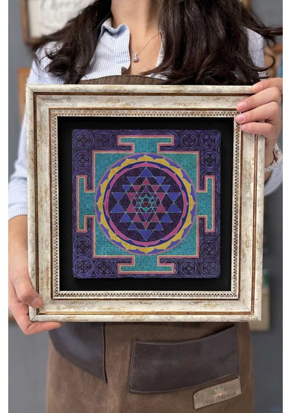 Renkli Taş Çerçeveli Tablo 30X30 cm Lotus Sri Yantra ve Yaşam Çiçeği