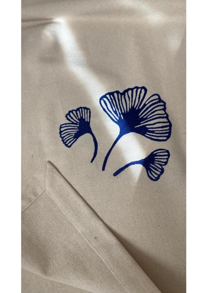 El Boyama Keteni Ginkgo Biloba Desenli Masa Örtüsü Bej Renk