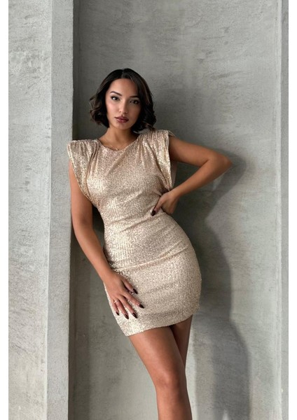 Aurora Kadın Altın Payetli Taş Işlemeli Mini Elbise – Zarif Gece Şıklığı modelleri
