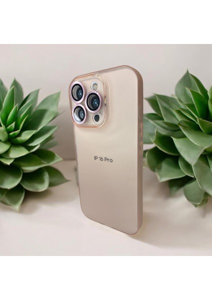 Iphone 16 Pro Gold Renk Lens Korumalı Kaliteli Silikon Telefon Kılıfı