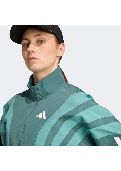 Kadın Yeşil ADIZERO A JKT W HZ3694 indirimleri