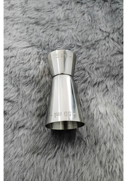 Çelik 700 ml Shake Seti, Kokteyl Kaşığı ve Bar Tokmağı ile Şık Içecek Sunumu