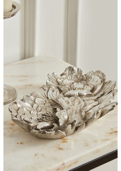 Şık Gümüş Dekoratif Tabak 26X16 Cm, Zarif ve Kullanışlı Ev Dekoru Parçası