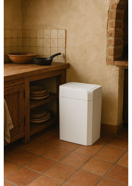 18L Otomatik Sensörlü, Kendiliğinden Açılan ve Kapanan Çöp Kutusu, Şık ve Kullanışlı