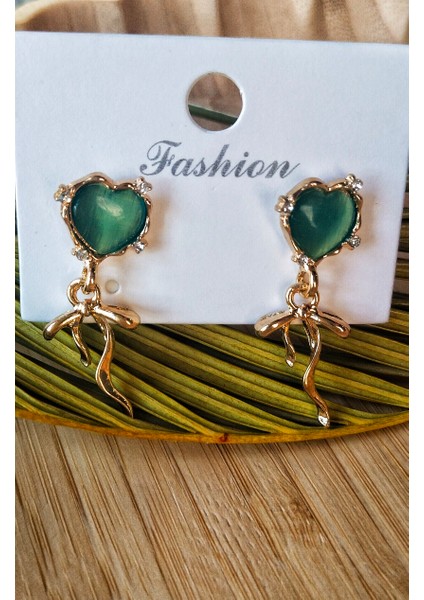 Lüks Siyah Kalp Figürlü Gösterişli Küpe fiyatları