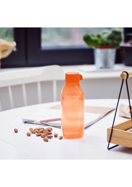 Turuncu Kare Suluk ve Matara, 500 Ml, Şık ve Hafif Tasarım fiyatları