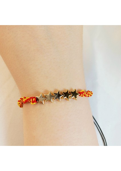 Galatasaray 5 Yıldız Şampiyonluk Makrome Örgü Taraftar Bilekliği | Sarı Kırmızı Renk El Yapımı Unisex Gs Bileklik | Şampiyonluk Özel Seri Futbol Taraftar Takısı | Galatasaray Bileklik fiyatları