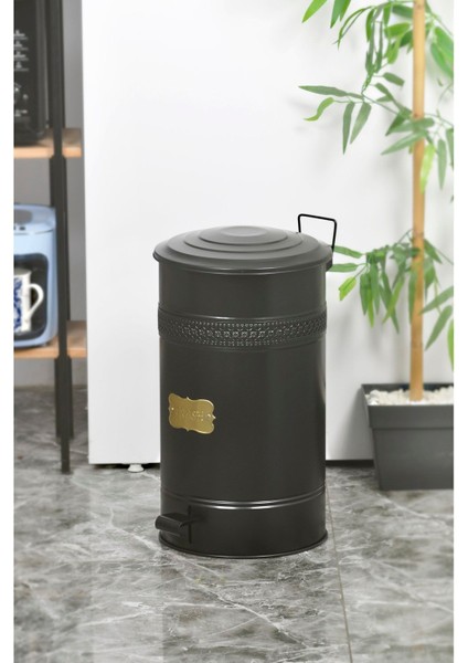 Siyah Galvaniz Metal Pedallı Çöp Kovası 30 Litre, Dayanıklı ve Şık Tasarım
