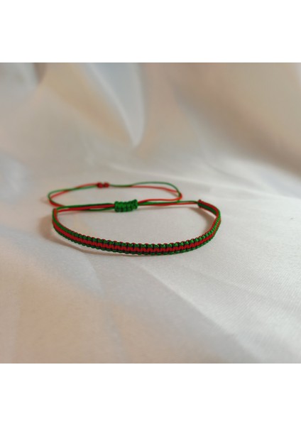 Karşıyaka Makrome Örgü Taraftar Bilekliği | El Yapımı, Kırmızı Yeşil Ayarlanabilir Unisex Spor Bileklik | Makrome Hediyelik Dayanıklı Spor Taraftar Aksesuarı | Karşıyaka Bileklik modelleri