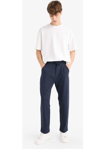 Regular Fit Basic Düz Beli Bağcıklı Düz Paça Cepli Eşofman Altı D6762AX25AU modelleri