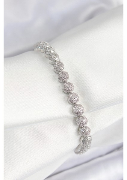 Pirinç Zirkon Taşlı Yarım Topcuk Model Gümüş Renk Vıp Seri Kadın Bileklik