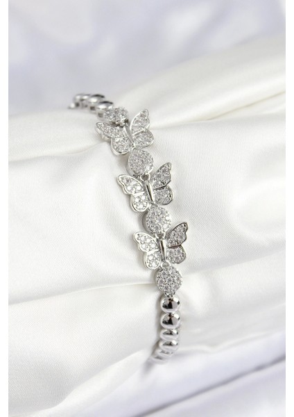 Pirinç Zirkon Taşlı Kelebek Model Gümüş Renk Kadın Bileklik