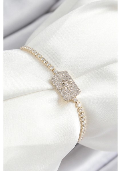 Pirinç Zirkon Taşlı Kutup Yıldızı Model Gold Renk Asansörlü Kadın Bileklik