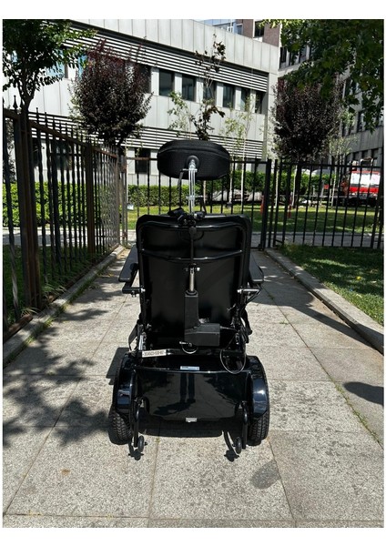 P302 Ultra Lüks Ayağakaldıran Akülü Tekerlekli Sandalye modelleri