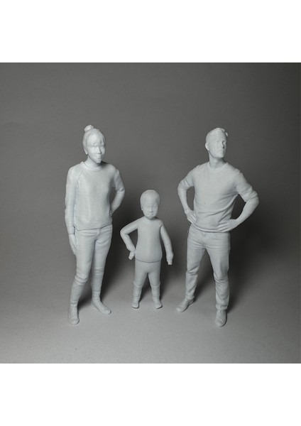 Aile Serisi 2 - Plastik Oyuncak Boyama Seti - Anne, Baba ve Erkek Çocuk