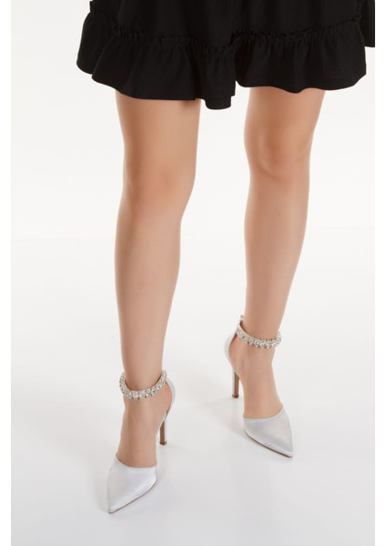 Kadın Bilekten Taşlı Saten Malzeme Topuklu Ayakkabı modelleri