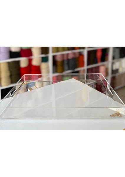 Şeffaf Pleksi Sunum Tepsisi 35X25 Cm, Şık ve Dayanıklı Sunum Için Ideal