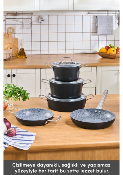 8 Parça Siyah Tencere ve Tava Seti, Dayanıklı ve Şık Mutfağa Uygun
