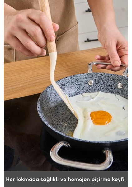 8 Parça Siyah Tencere ve Tava Seti, Dayanıklı ve Şık Mutfağa Uygun