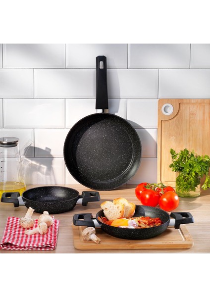 3'lü Siyah Tava ve Sahan Seti, Dayanıklı ve Şık Mutfak Gereciği