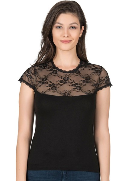 Kadın Premium Yumuşak Rahat Kumaş Viskon Dantel Detaylı Kısa Kollu Örme Bluz