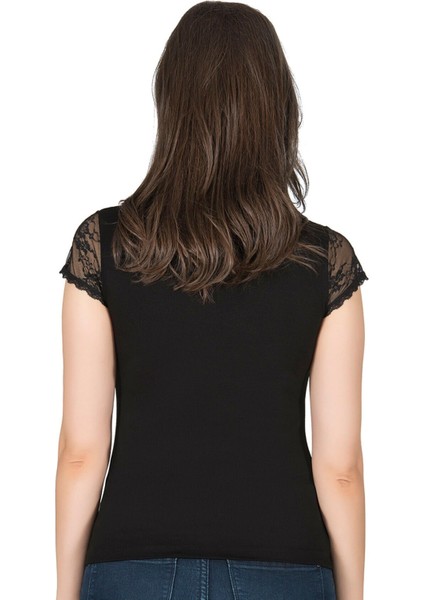 Kadın Premium Yumuşak Rahat Kumaş Viskon Dantel Detaylı Kısa Kollu Örme Bluz fiyatları