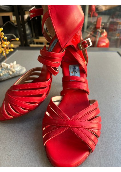 Kırmızı Deri 8,5 cm 11 Pont Çok Bantlı Model Tango, Dans ve Salon Ayakkabısı
