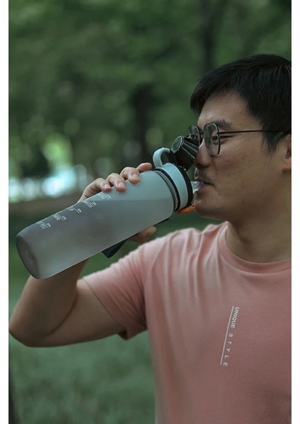 Mor 1000ML Pipetli Su Şişesi, Spor ve Günlük Kullanım Için Sağlıklı ve Şık indirimleri