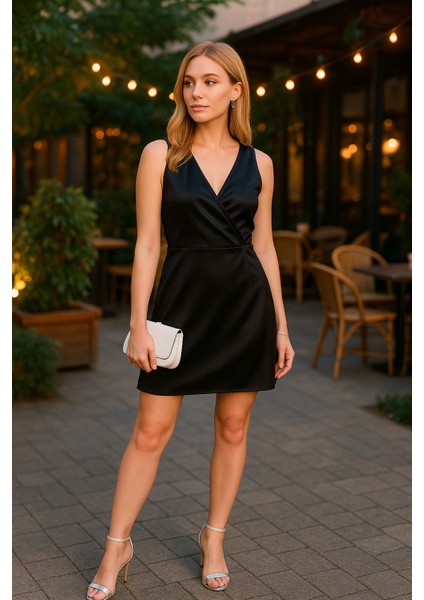 Distinctile Siyah Saten Slim Fit Abiye Elbise fiyatları