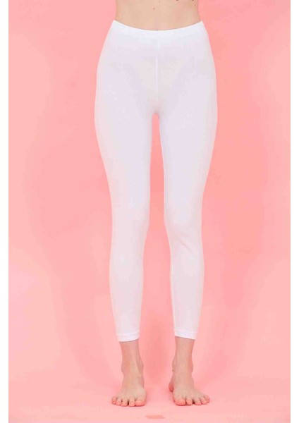 Beyaz Rahat Kalıp Ağlı Penye Tayt